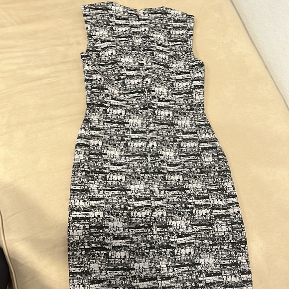 Diane von Furstenberg DVF Pentra Dress Size 0 - Picture 5 of 8